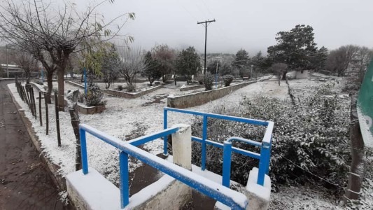 La primera nevada del año en los Valles tucumanos en fotos