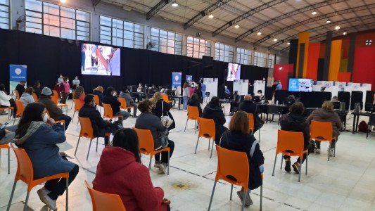 Coronavirus: durante el fin de semana largo continuará la vacunación