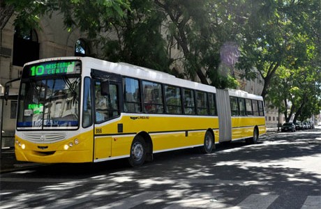 Intiman a las empresas de transporte a que retomen sus recorridos habituales