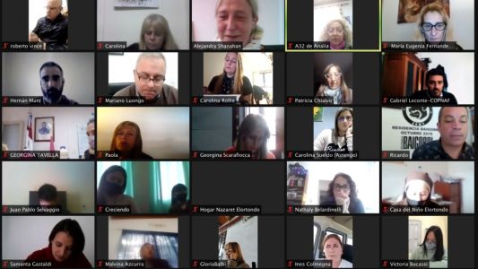 Acuerdo para dotar de tecnología a niños de residencias provinciales y municipales