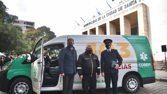 Jatón hizo entrega de una Unidad de Rescate al Cobem
