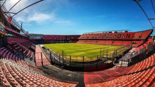 Desde las 13:30 Colón se enfrenta a Lanús en el Brigadier López