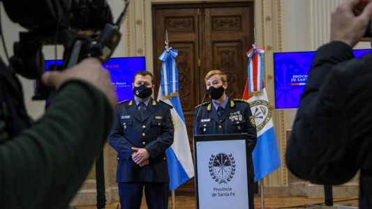 En una investigación por supuestas maniobras fraudulentas, allanan la casa del subjefe de la Policía de Santa Fe