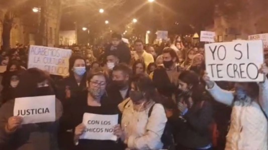Masiva marcha en Rafaela para reclamar por un caso de abuso sexual