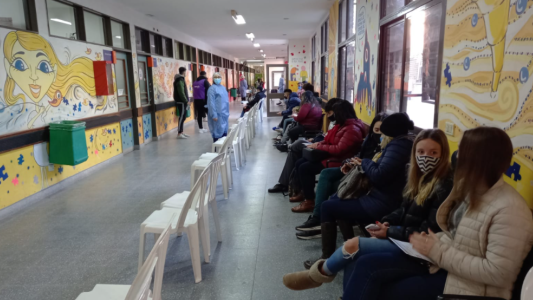 Comenzó la vacunación a niños y adolescentes en el Hospital Alassia