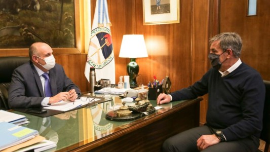 Jatón fue a Buenos Aires a gestionar obras y mejoras en los servicios para la ciudad