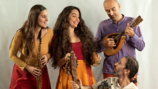 El grupo santafesino Barro presentó su segundo disco: Canciones como flores