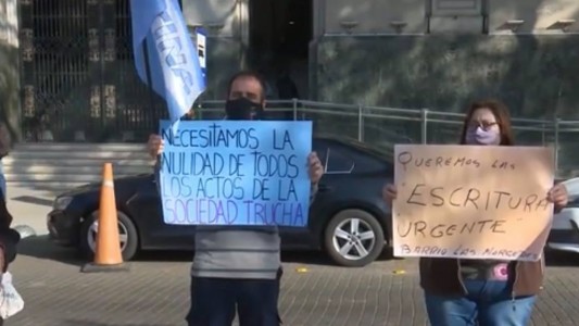 Vecinos del Loteo Las Mercedes solicitan que los dejen escriturar