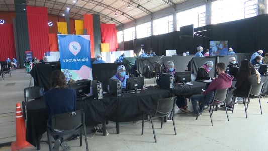 Así es el martes de Sinopharm en los vacunatorios de Santa Fe