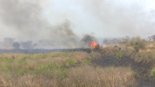 Ya van 6 días de lucha contra el fuego en la zona metropolitana de Santa Fe