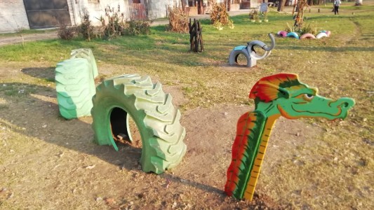 Vecinos de Barrio Cabal acondicionaron la plaza: piden que no la vandalicen