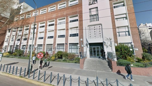 Detectan un brote de coronavirus en un colegio primario de Buenos Aires
