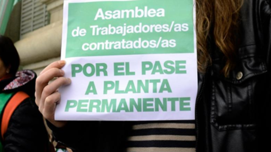 Pasan a planta permanente a trabajadores de los ministerios de Educación e Infraestructura