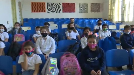 La Cruz Roja instruyó en primeros auxilios a estudiantes de Santa Fe y Santo Tomé