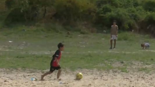 Pusieron un club en Barrio Arenales para que "los chicos dejen las adicciones de lado"