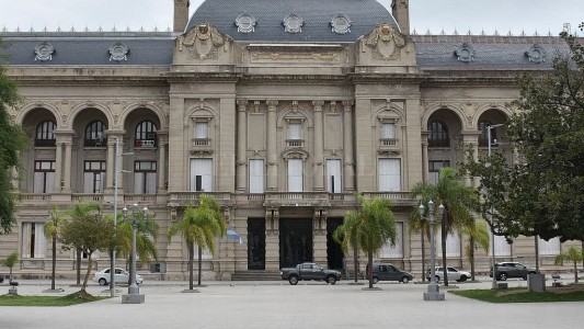 "En la semana que transitamos vamos a efectuar una propuesta a cada uno de los gremios"