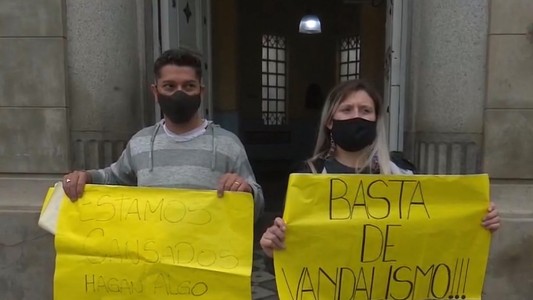 Vecinos de Barrio Chalet fueron recibidos por el Jefe de la Comisaría 2°