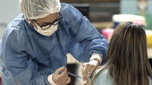 Coronavirus: 2.300 turnos de vacunación entregados este domingo en Santa Fe