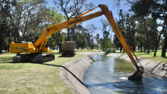 Parque Garay: se limpia la zona de islas y se avanza en la intervención integral