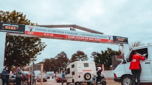 Miles de santafesinos disfrutaron del Festival de Jineteada y Folklore en San Justo