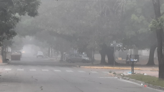 La ciudad amanece con densos bancos de niebla en el cierre del finde XXL