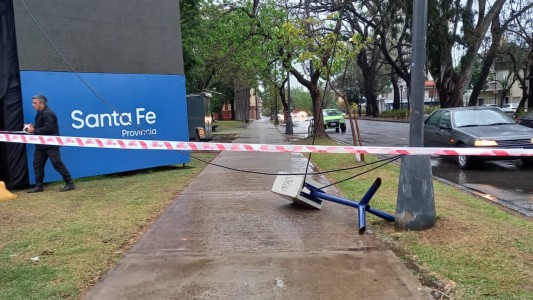Solucionaron inconveniente en la bajada de luz que alimenta pantalla Led en Bulevar