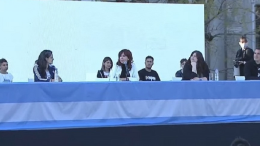 Cristina Kirchner: "El peronismo, le pese a quien le pese, sigue hoy más vigente que nunca"