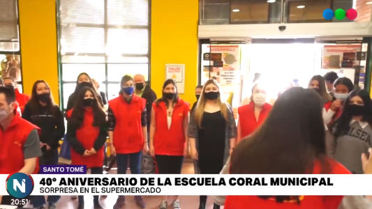 Con un flashmub comenzaron los festejos por los 40 años del Coro Municipal de Santo Tomé