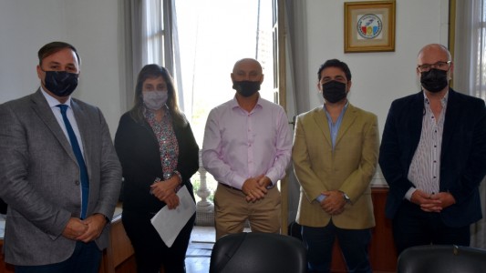 Provincia y Defensoría del Pueblo firman convenio para agilizar trámites en el Registro Civil