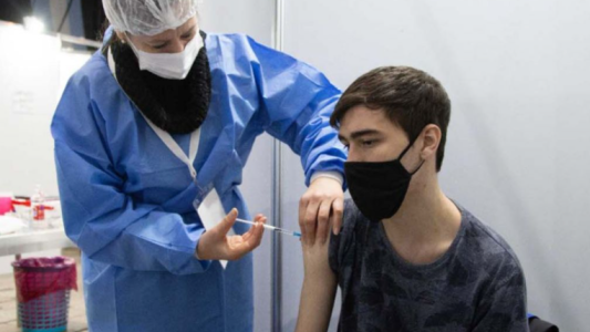 Este jueves se colocan más de 3 mil vacunas contra el Covid en la ciudad