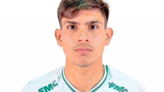 A un futbolista de la Reserva de Sarmiento de Junín le dieron un botellazo y tuvieron que operarlo