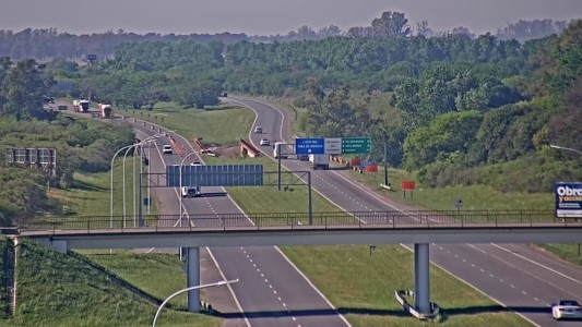 Calzada reducida por obras en la Autopista Santa Fe - Rosario