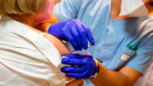 El 94% de los bonaerenses mayores de 60 años ya recibió la segunda dosis contra el coronavirus