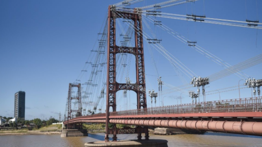 Durante la tarde se interrumpirá el tránsito en el Puente Colgante