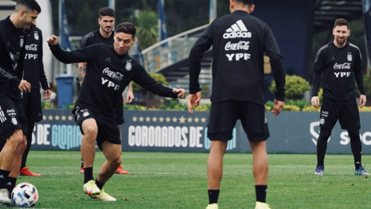 Llegan al país los jugadores de la selección para la doble fecha con Uruguay y Brasil