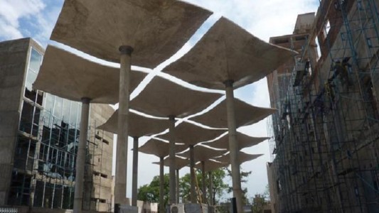 Propuestas culturales y música en la pantalla líder en espectáculos