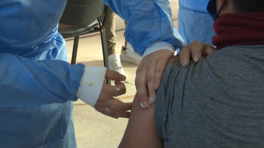 Más de 2000 turnos de vacunación en la ciudad para cerrar la semana