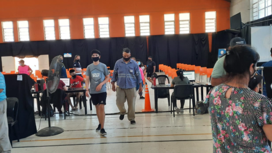 Más de 5 mil santafesinos serán vacunados hoy contra el Covid