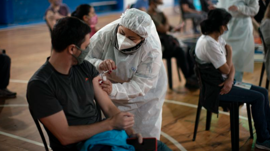 Vacunación Covid: se otorgaron más de 3 mil turnos para este martes