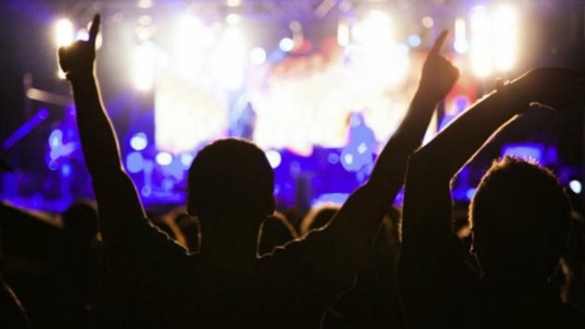 El Gobierno implementará un pase sanitario para eventos masivos desde enero