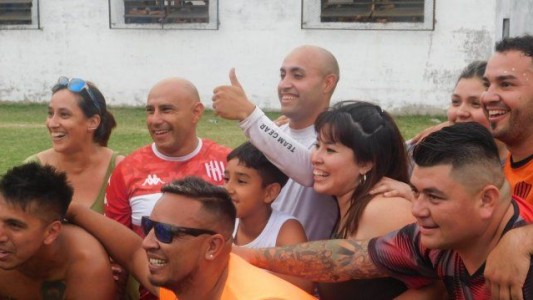 La asociación entre lo deportivo y lo institucional, la clave del ascenso de Las Flores II