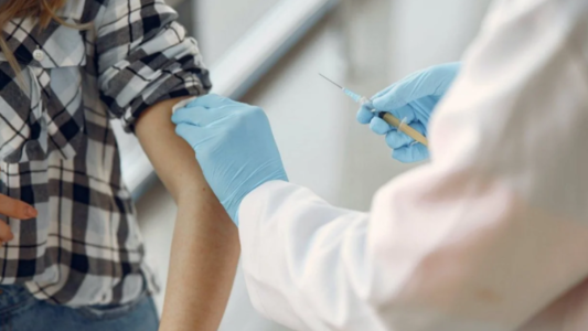 Cómo será el operativo de vacunación previsto para este lunes