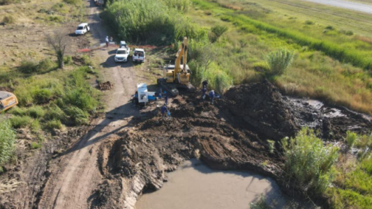 Comenzó en Santo Tomé la reparación de la cañería del acueducto