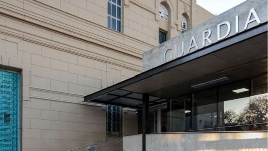 El Hospital Cullen restringe las visitas: un familiar recibirá informes