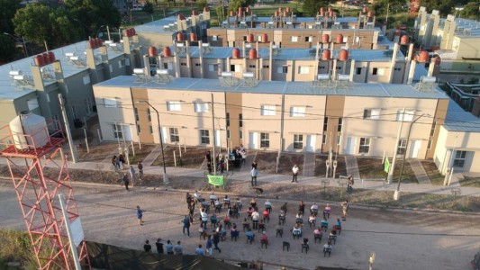 La provincia construirá 74 viviendas en Barrio Acería