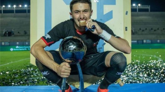 Colón oficializó la renovación de Facundo Garcés