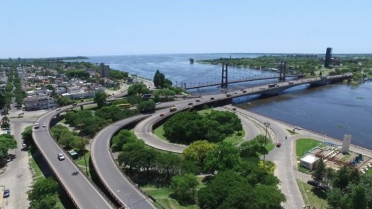 Domingo soleado y caluroso en la ciudad