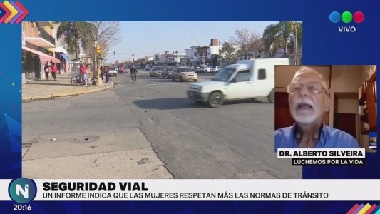 Un informe afirma que las mujeres manejan mejor que los hombres