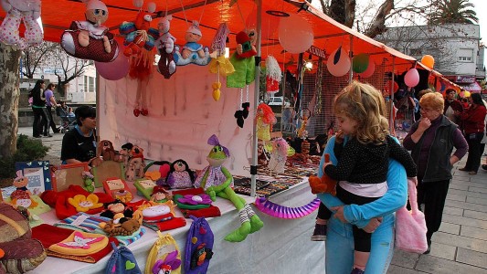 Por el Día del Artesano, habrá actividades especiales en la Feria del Sol y la Luna