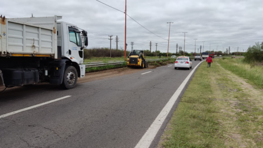 Vialidad Nacional realiza trabajos de limpieza en la Circunvalación Oeste